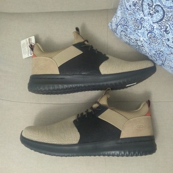 Skechers Delson - Camben shoes black tan NWOT - Picture 8 of 10